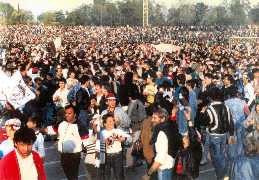 ΠΡΩΤΑΘΛΗΜΑ 1988 ΚΟΣΜΟΣ
